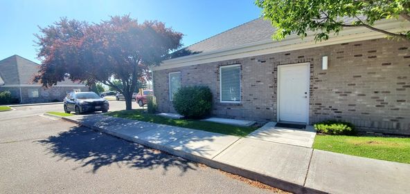 1530 Elk Creek Dr, Idaho Falls, ID 83404
